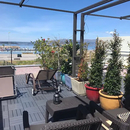 Apartamentos Puerto Basella Villanueva De Arosa Esterno foto